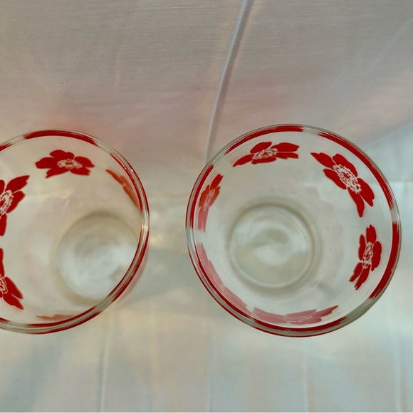 2 Rare Swanky Swig Glasses - Picture 2 of 4